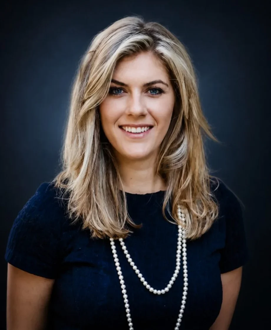 Dr. Chrissy Holm
